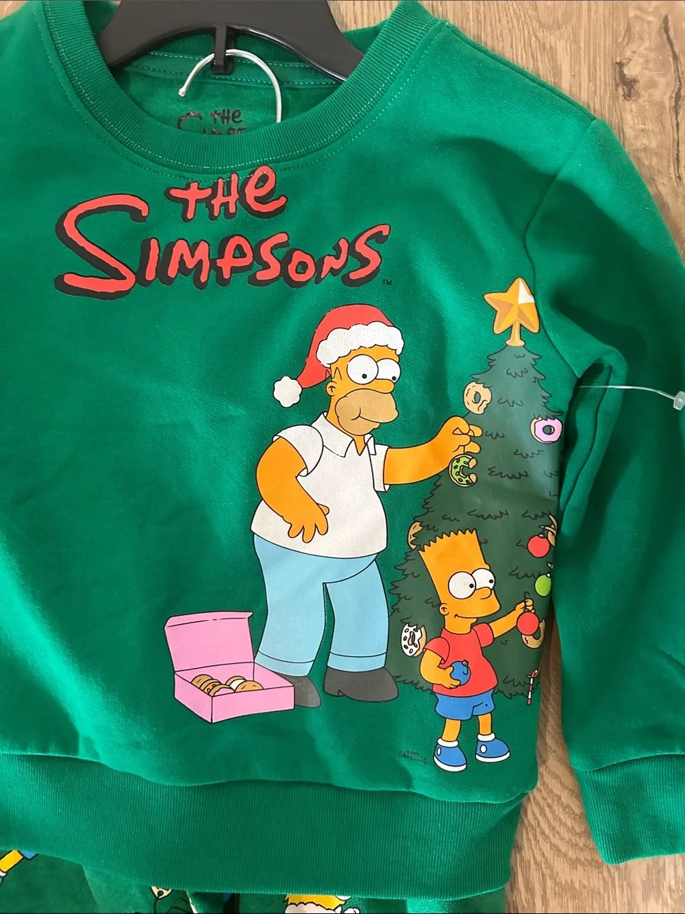 The Simpson Holiday Unisex Christmas matching sweatsuit, Green, size 4-5, NWOT